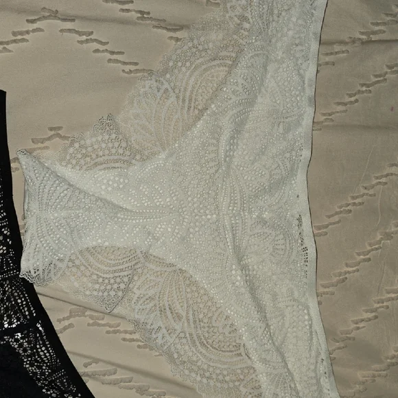 Adore Me Black and White Lace Trim Panties - Picture 4 of 5